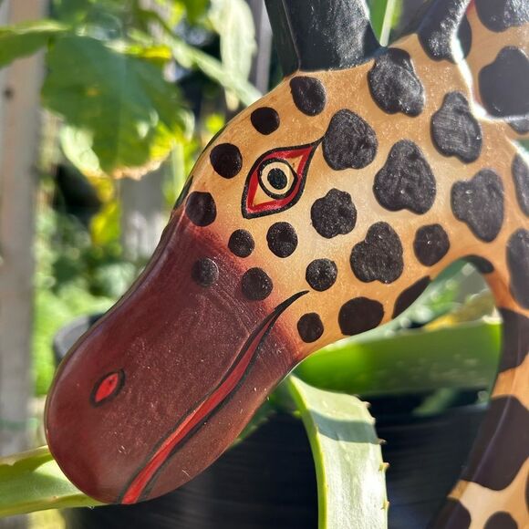 Vintage 90s Giraffe Shaped Wooden Decor Mirror Wall Hanging - Picture 11 of 16